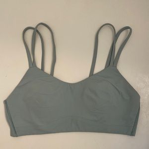 Súper soft Lulu’s yoga bra